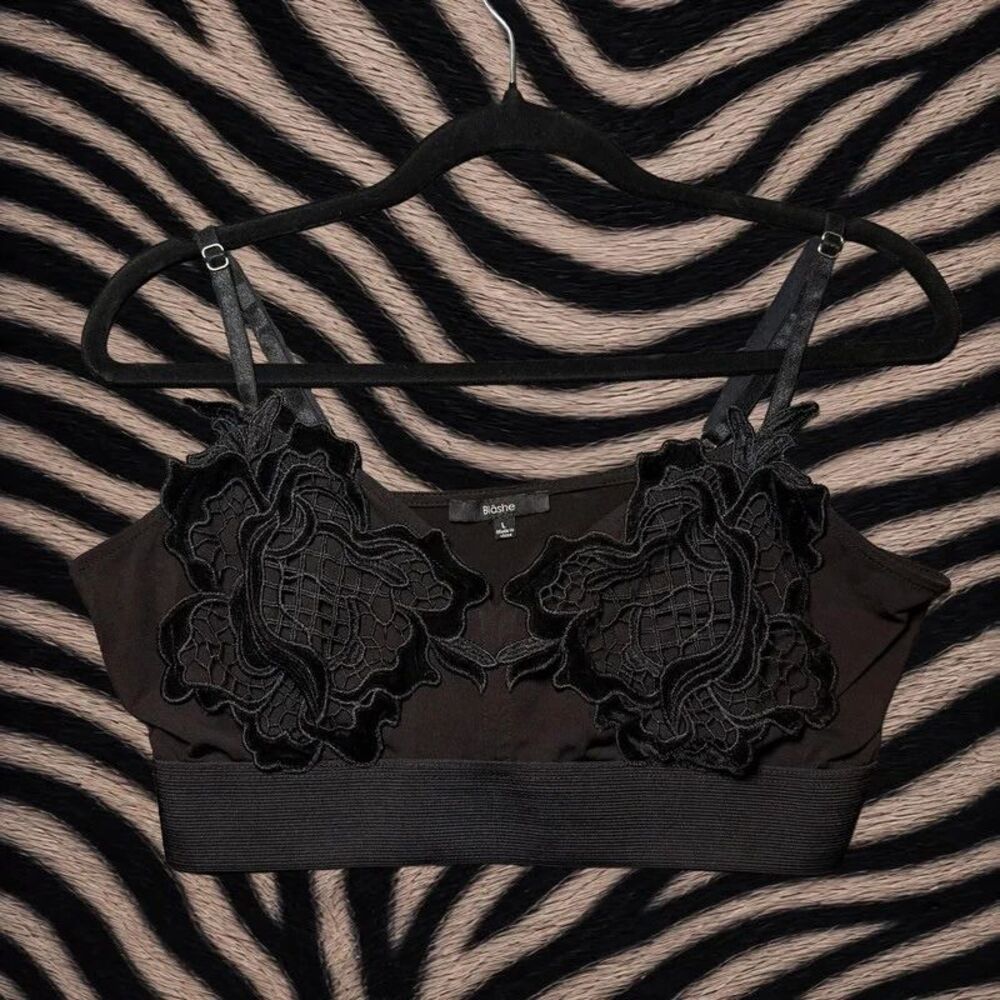 Blashe Black Floral Appliqué Bralette Crop Top Size L